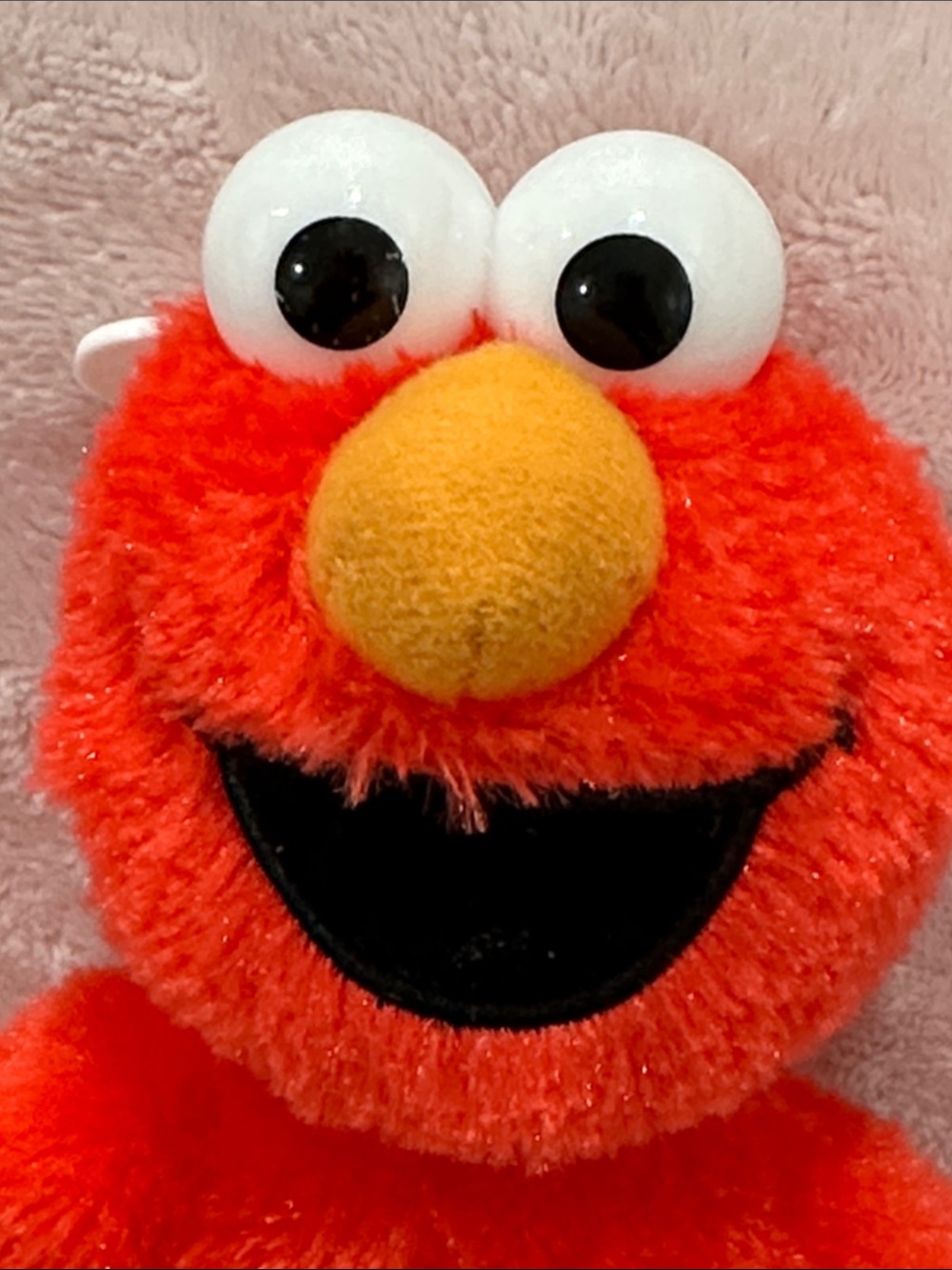 Sesame Street Elmo Plush 8 inches - Picture 2 of 4